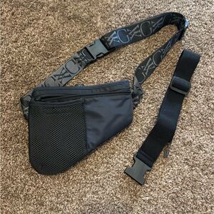 Black Yaga Crossbody Bag